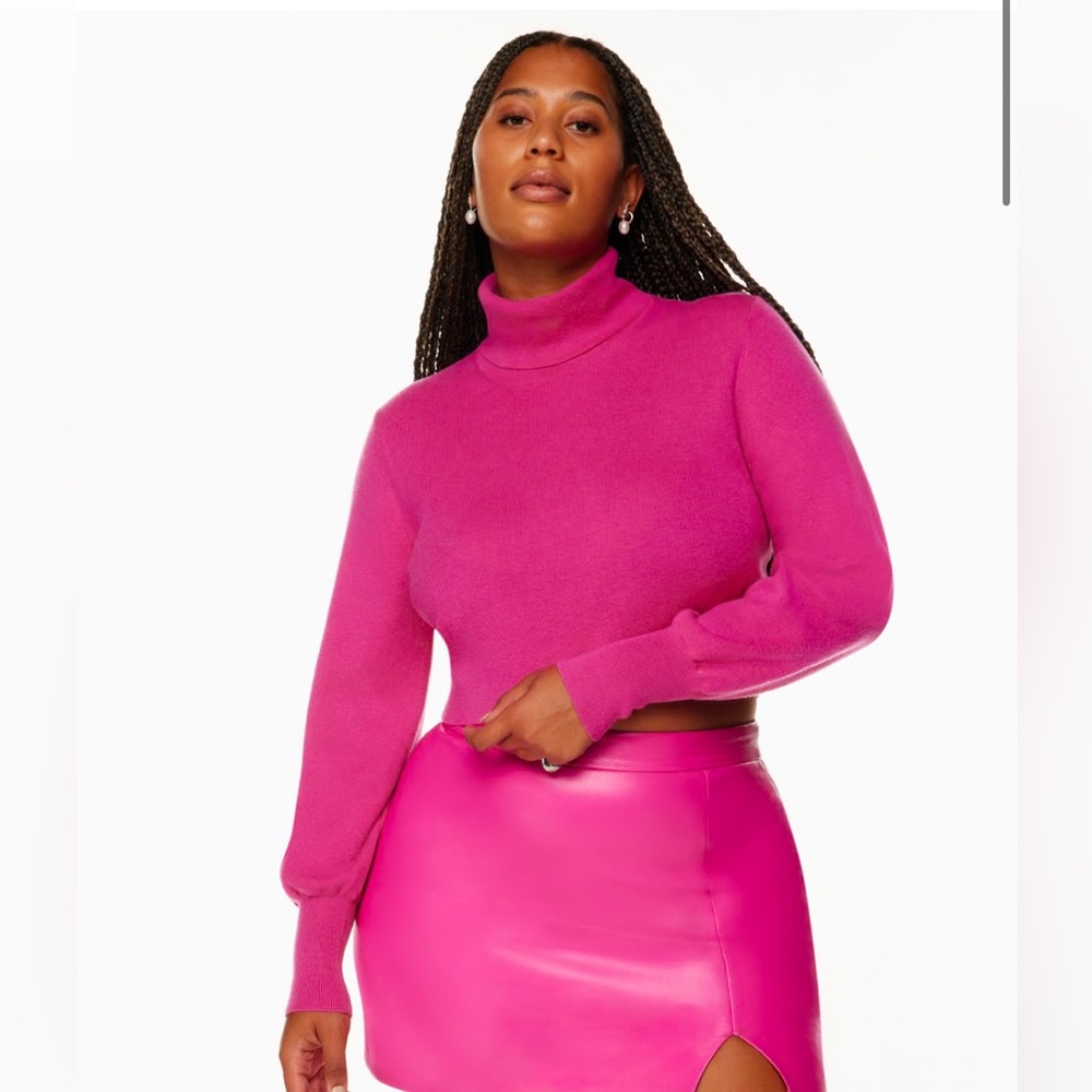 Wilfred Rebecca Turtleneck in Vital Pink Size XS